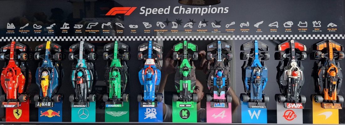 Complete LEGO Speed Champions F1 collection in ICUANUTY wall display